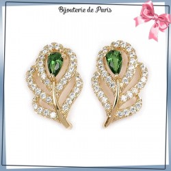 Boucles d'oreilles fleurs emeraude plaqué or 
